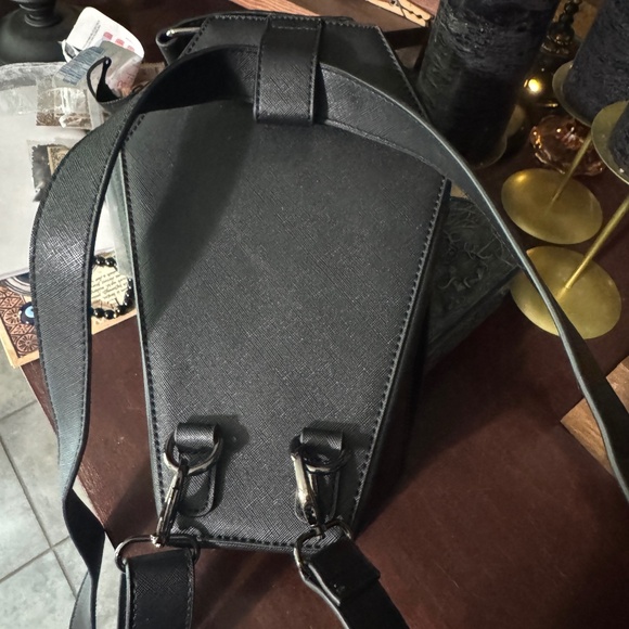 Haunted Hallows Bag Black Coffin Bag Lively Ghosts - Picture 2 of 3